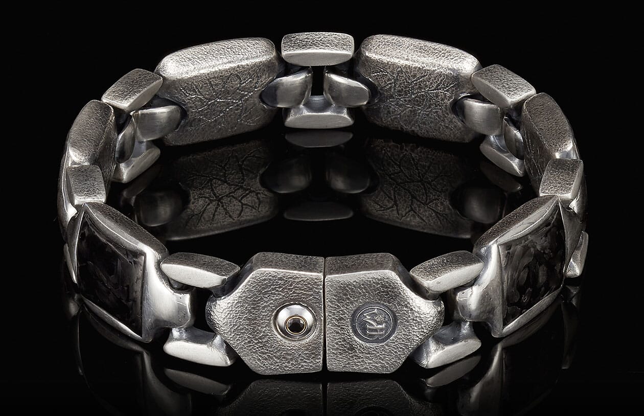 Carbon Retro - Image 3